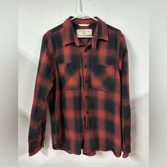 RGT Rogue Territory Shirt Mens XL Red Black Plaid Flannel Outdoors USA - Picture 1 of 8